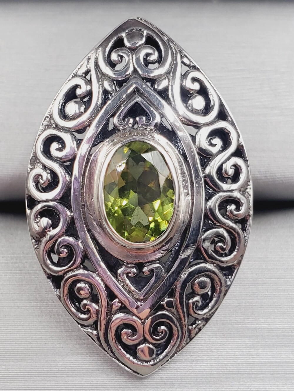 Oval Bezel Set Genuine Peridot 925 Sterling Silver Scroll Statement Ring